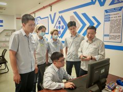 市道上雷同的置价钱动辄十几万…